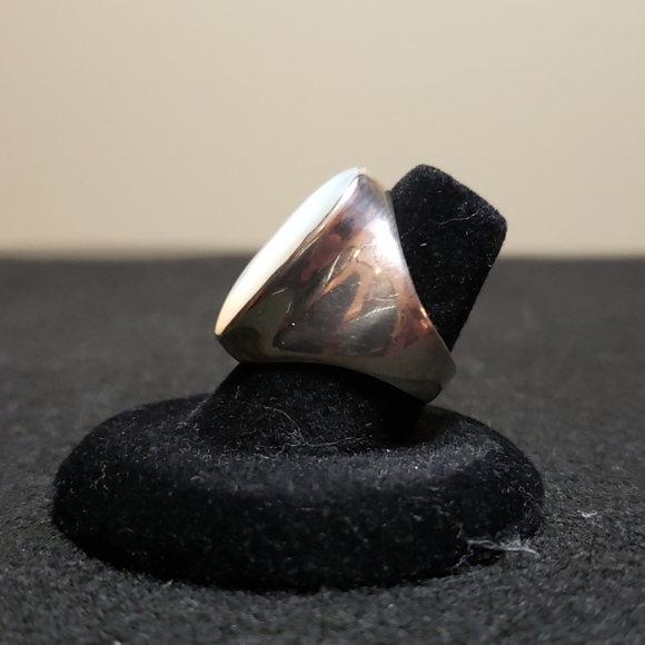 Sterling 925 silver and mother of pearl ring - Picture 4 of 5